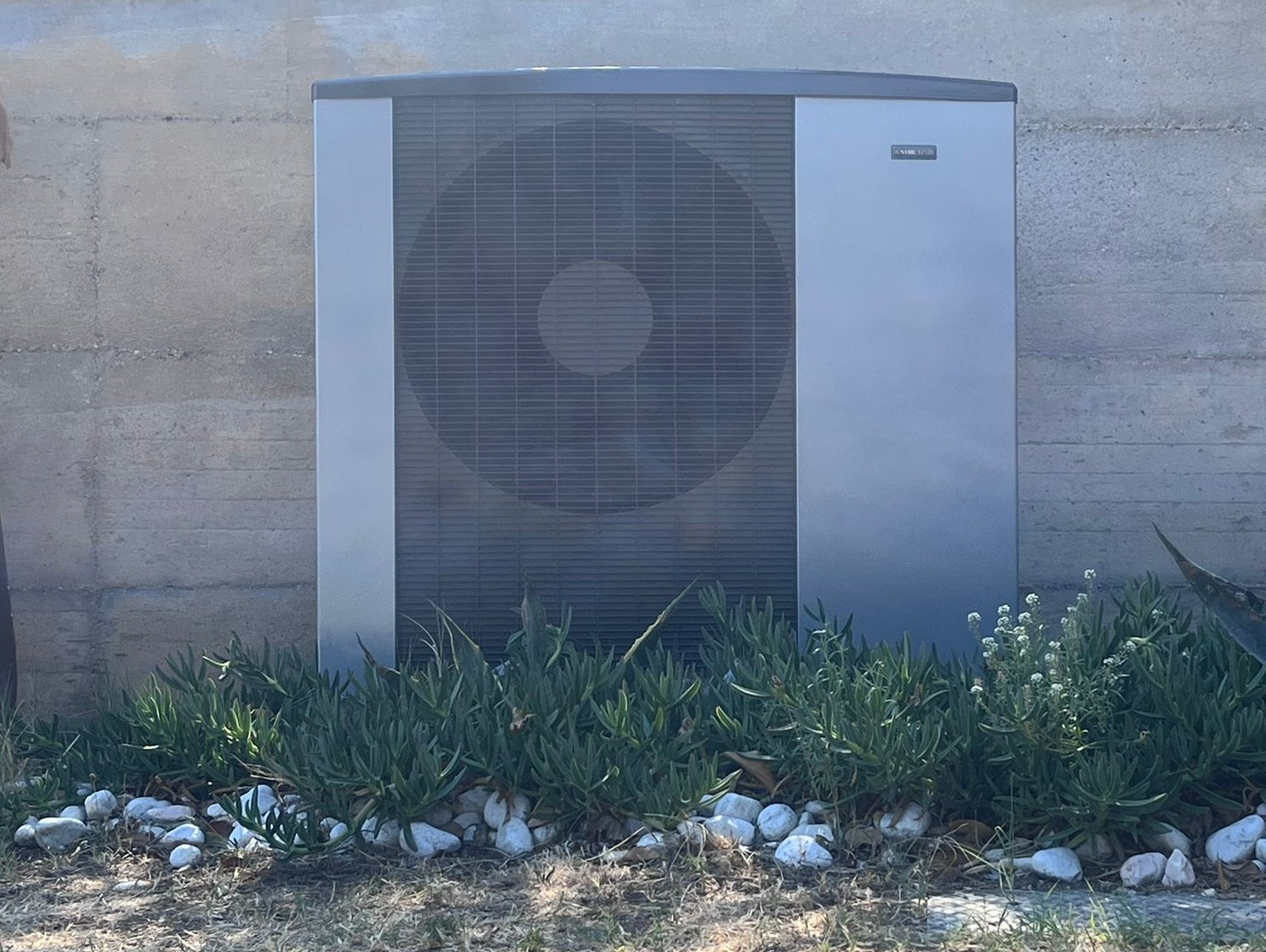 Pompa di calore aria/acqua potenza 16,40kWt